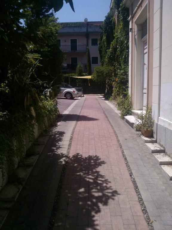 Appartamento In Villa อาชิเรอาเล ภายนอก รูปภาพ